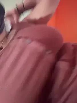 yoursexy_rumi from StripChat is Freechat