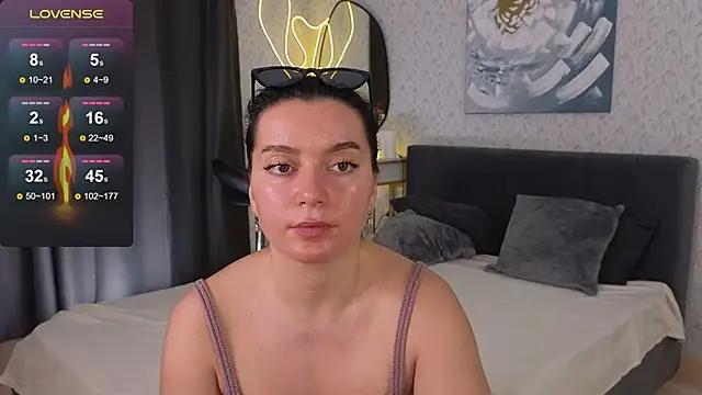 Girls and cam to cam: Watch as these sophisticated entertainers uncover their stunning costumes and curvaceous curves online!