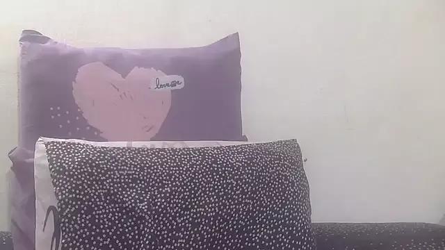 YummyDoll25 from StripChat is Freechat