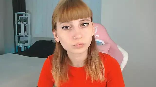 Yuna_Smith from StripChat is Freechat