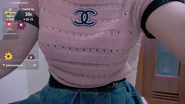 YURIALA from StripChat is Freechat