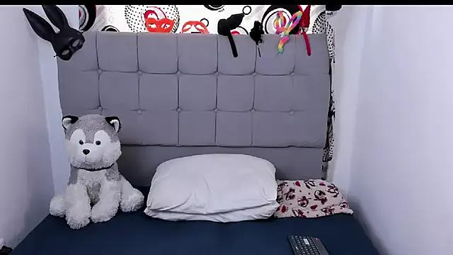 Girls and cam to cam: Watch as these sophisticated entertainers uncover their stunning costumes and curvaceous curves online!