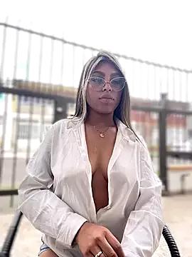 Girls and cam to cam: Watch as these sophisticated entertainers uncover their stunning costumes and curvaceous curves online!