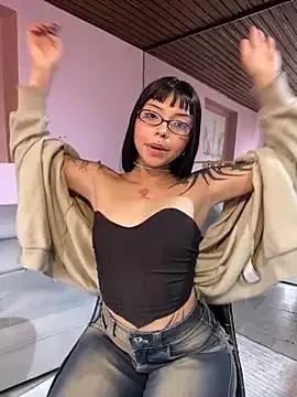 Girls and cam to cam: Watch as these sophisticated entertainers uncover their stunning costumes and curvaceous curves online!