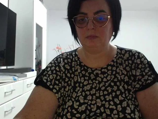 Emyllywhite — Cum show .....500 Tk