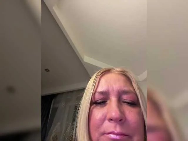 Eva-Bella — I am Eva, hi everyone! Tokens only in GENERAL CHAT. Vibration from 2 tokens. KAMS many times for 2 tks Favorite vibrations 11-50-222-555 -888