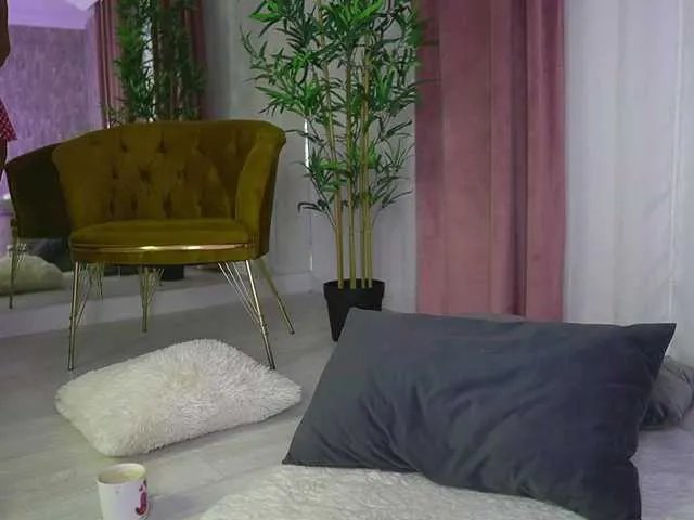 MyaBlack on BongaCams