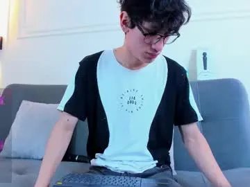 camilo_stark — GOAL: Show off my naked sexy body [87 tokens remaining] Welcome to my room! #uncut #skinny #bigcock #lovense #cum