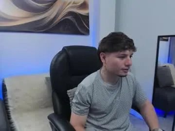 leoo_miller on Chaturbate