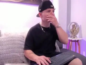 leoo_miller on Chaturbate