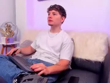 leoo_miller on Chaturbate