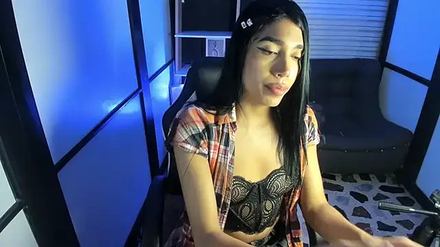 AmbarFoxx_ on StripChat