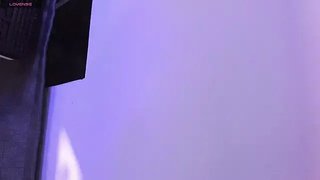 Aprilx1 on StripChat