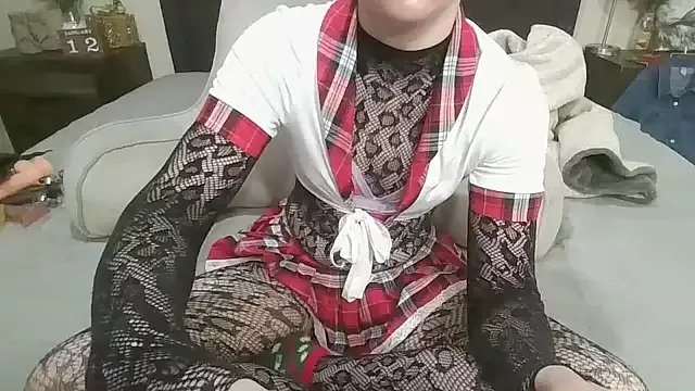 AverageRose on StripChat