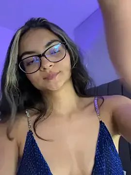 Cat2525 — Full naked + fingers in my pussy