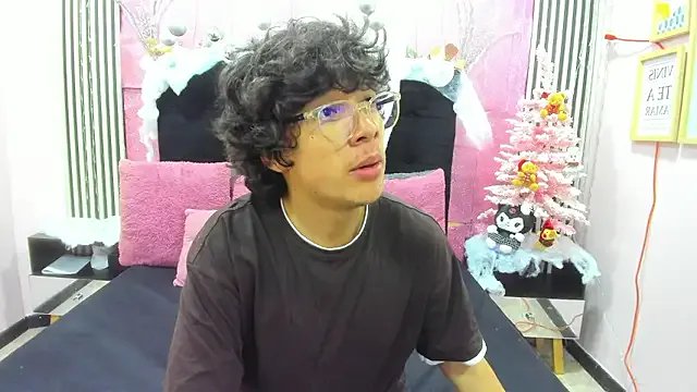 Desire_Ecstasy on StripChat