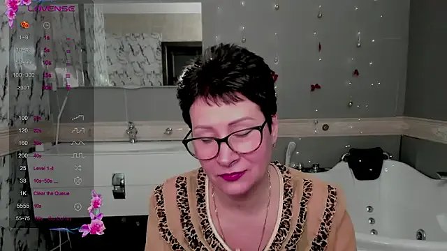 JennyMons — to see my short shorts