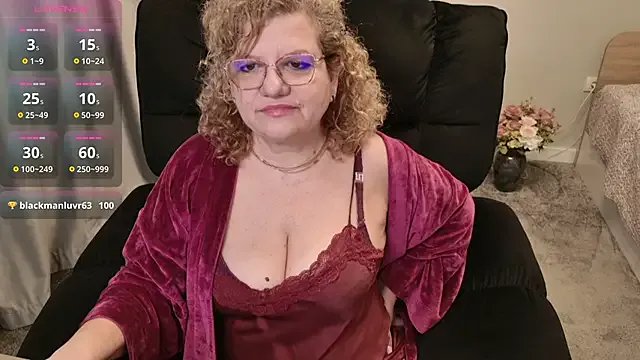 maggiemilff — oil boobs