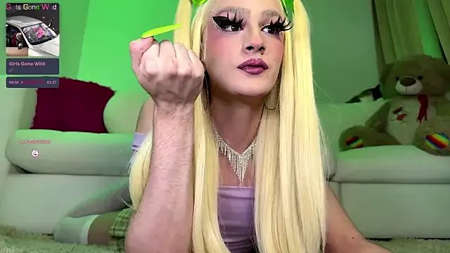 SpicySluts on StripChat