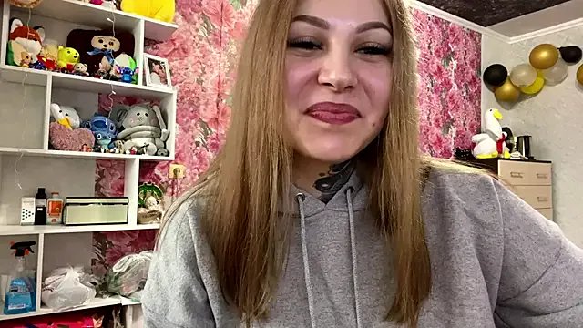 TraciBallena — turn around